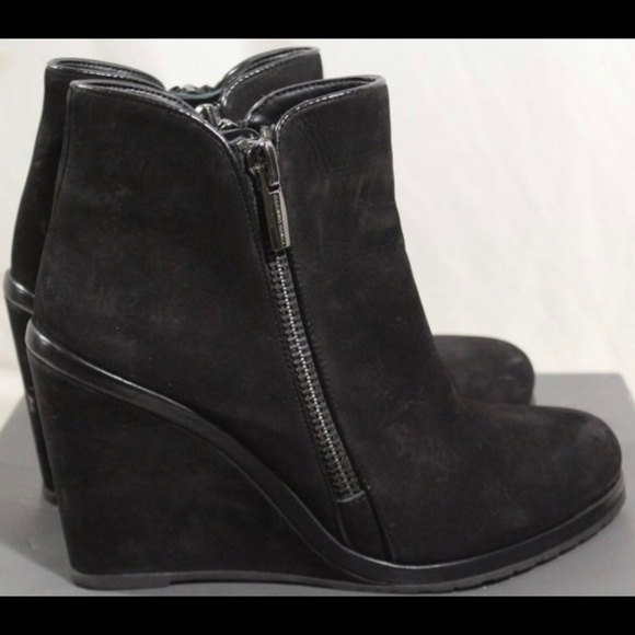 Vince Camuto Jeffers Booties - Picture 4 of 6